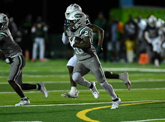 Chaminade-Madonna vs Miami Central Football - Robson Lopes - 08-26-20231056